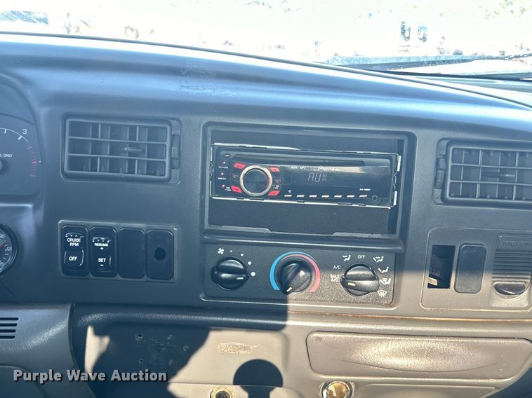 image for item EG1046 2007 Ford F750 Super Duty  utility / service truck