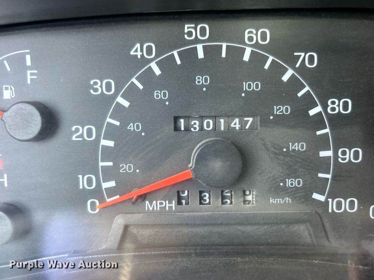 image for item EG1046 2007 Ford F750 Super Duty  utility / service truck