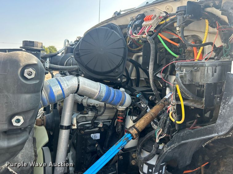 image for item EG1046 2007 Ford F750 Super Duty  utility / service truck