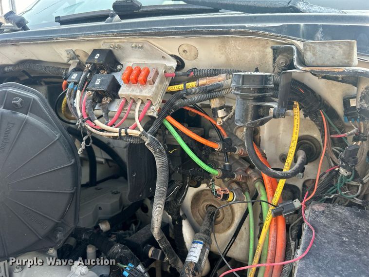 image for item EG1046 2007 Ford F750 Super Duty  utility / service truck