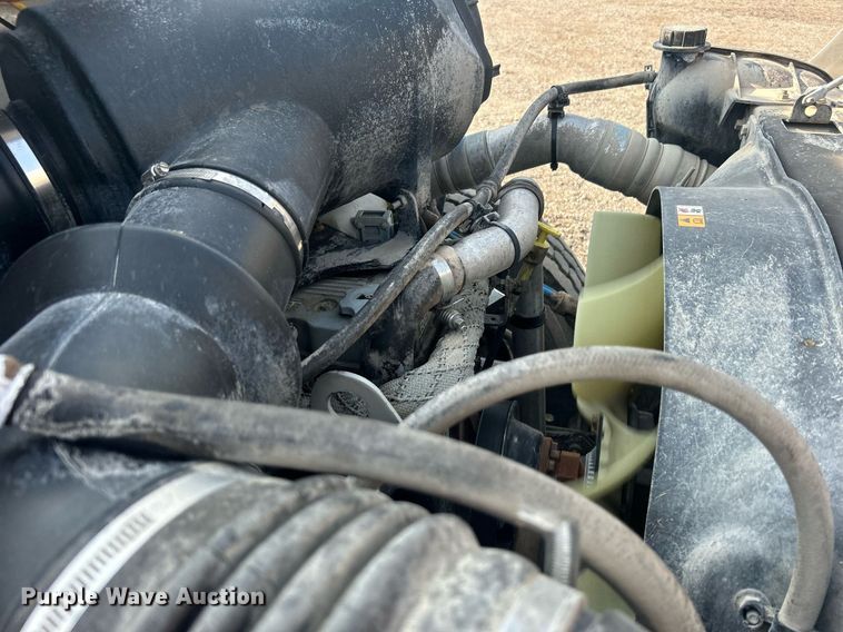 image for item EG1046 2007 Ford F750 Super Duty  utility / service truck