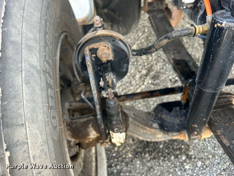 image for item EG1046 2007 Ford F750 Super Duty  utility / service truck