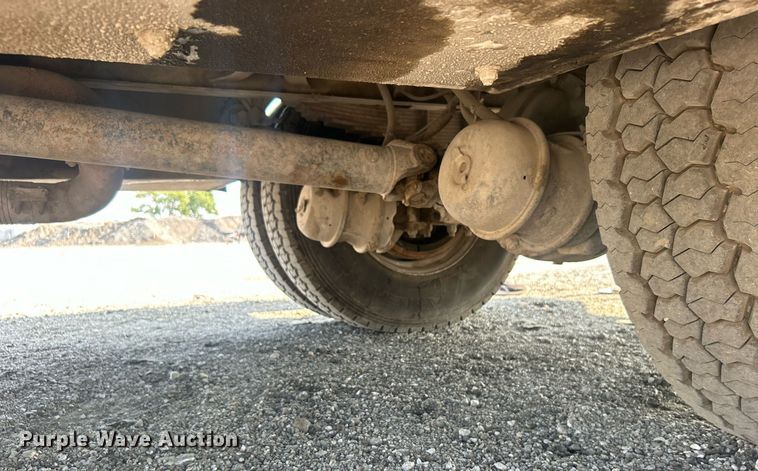 image for item EG1046 2007 Ford F750 Super Duty  utility / service truck