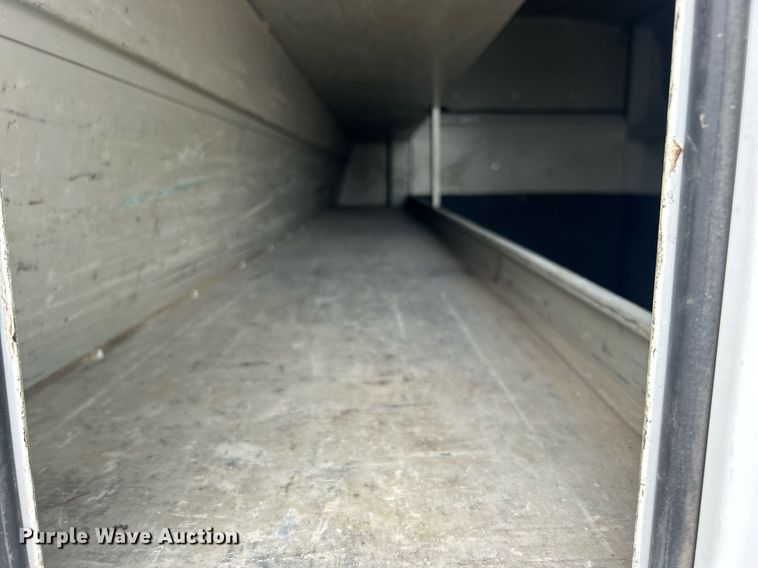 image for item EG1054 2016 Ford E450 utility van