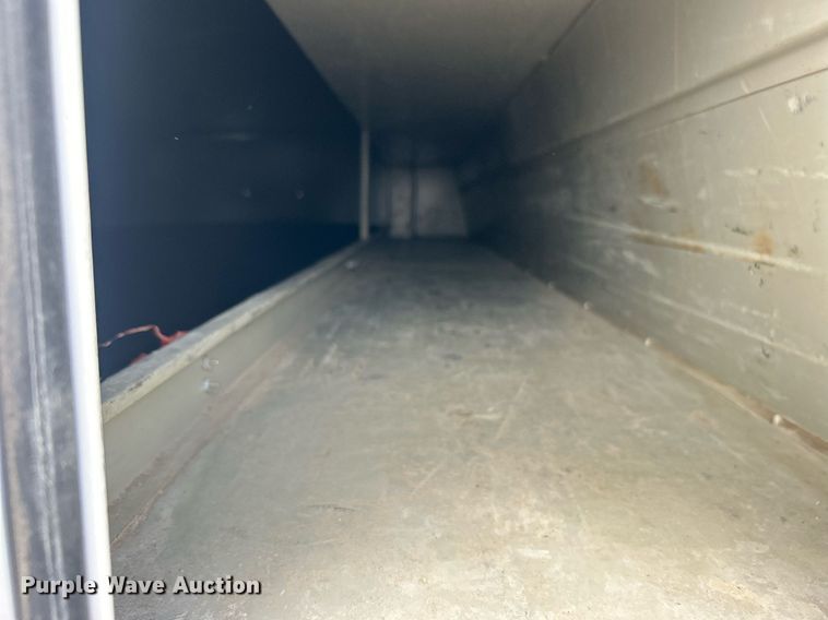 image for item EG1054 2016 Ford E450 utility van