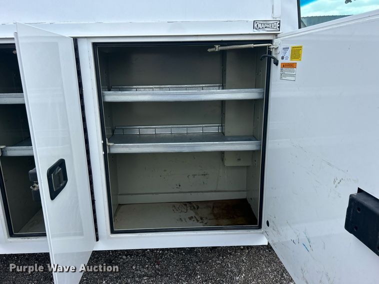 image for item EG1054 2016 Ford E450 utility van