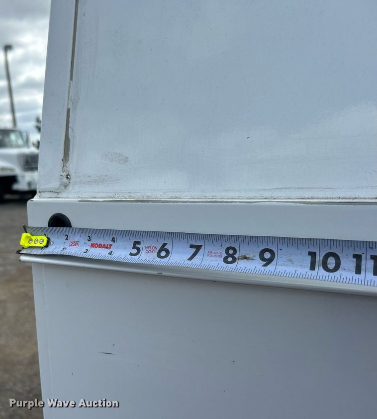 image for item EG1054 2016 Ford E450 utility van