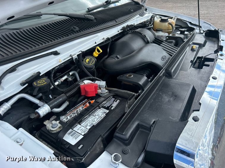 image for item EG1054 2016 Ford E450 utility van