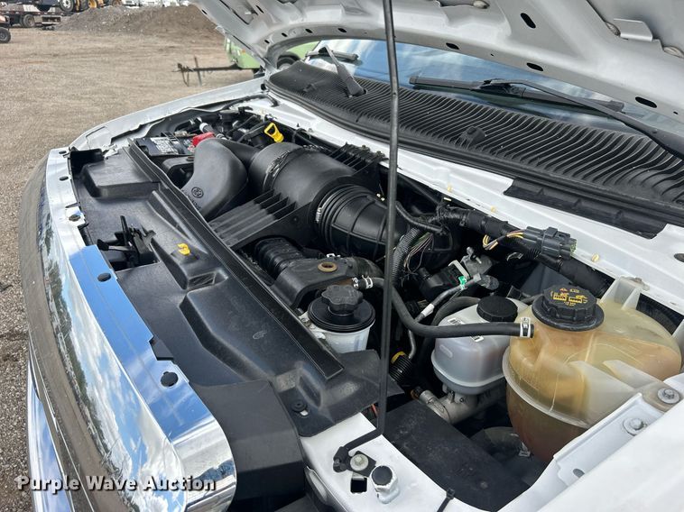 image for item EG1054 2016 Ford E450 utility van
