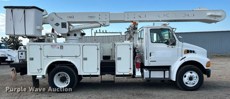 image for item EG1063 2007 Sterling Acterra bucket truck