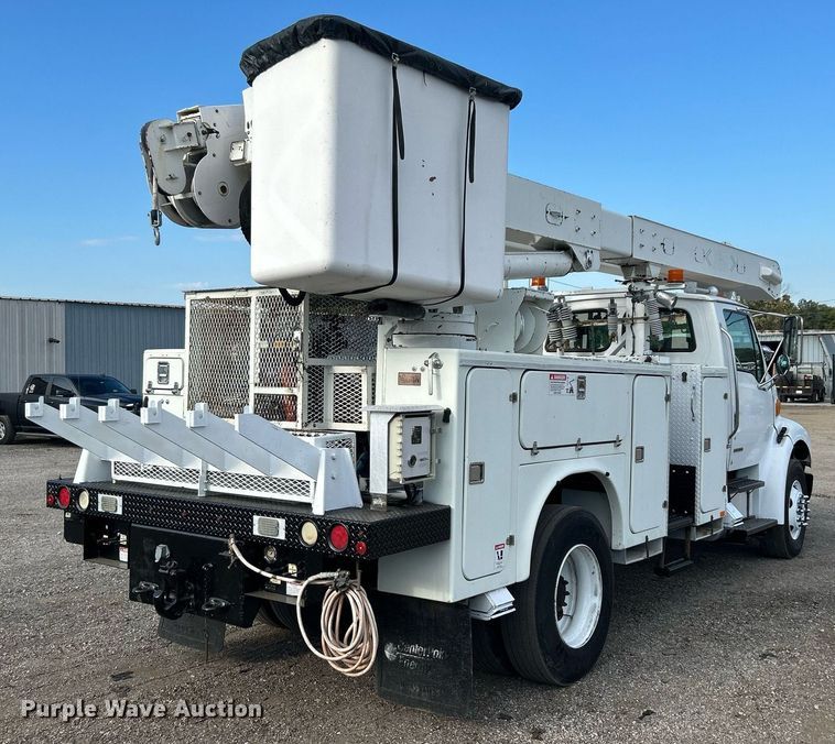 image for item EG1063 2007 Sterling Acterra bucket truck