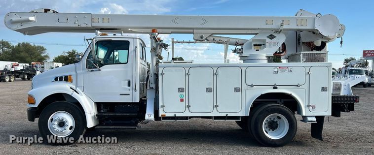 image for item EG1063 2007 Sterling Acterra bucket truck