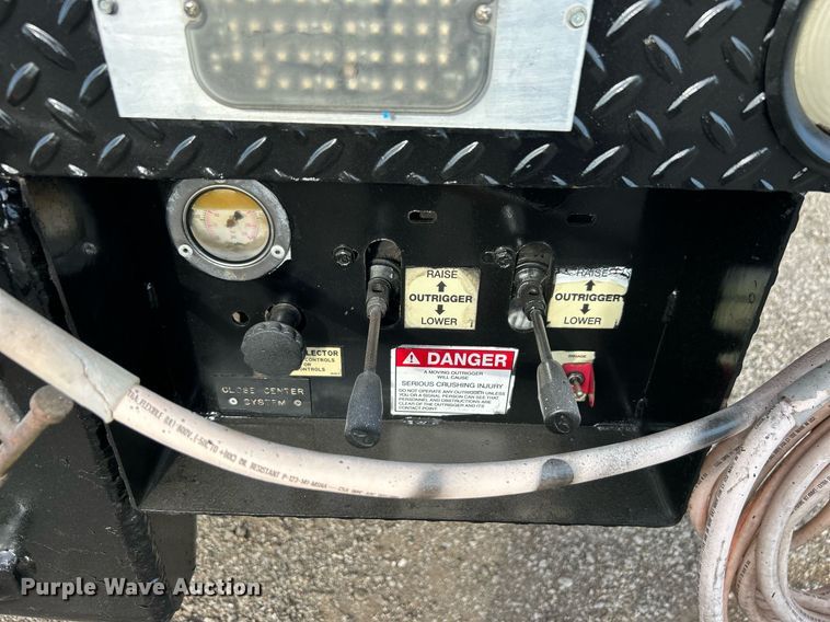 image for item EG1063 2007 Sterling Acterra bucket truck