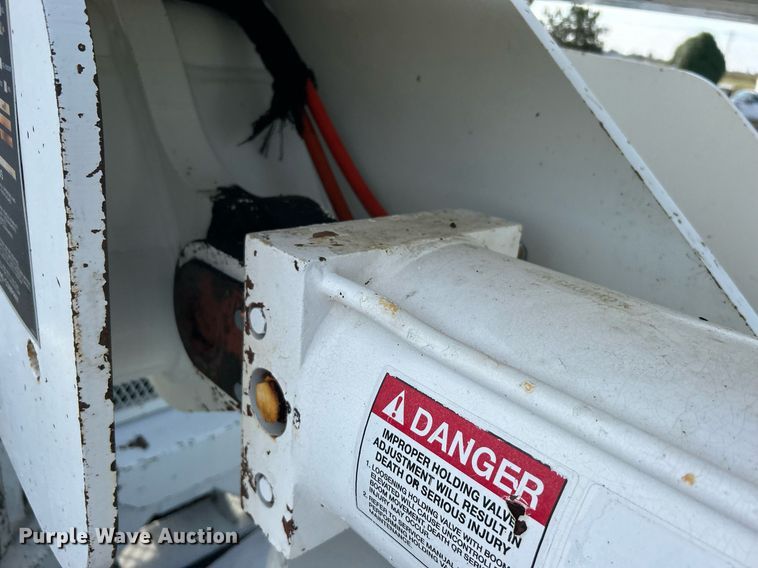 image for item EG1063 2007 Sterling Acterra bucket truck