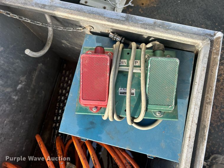 image for item EG1063 2007 Sterling Acterra bucket truck