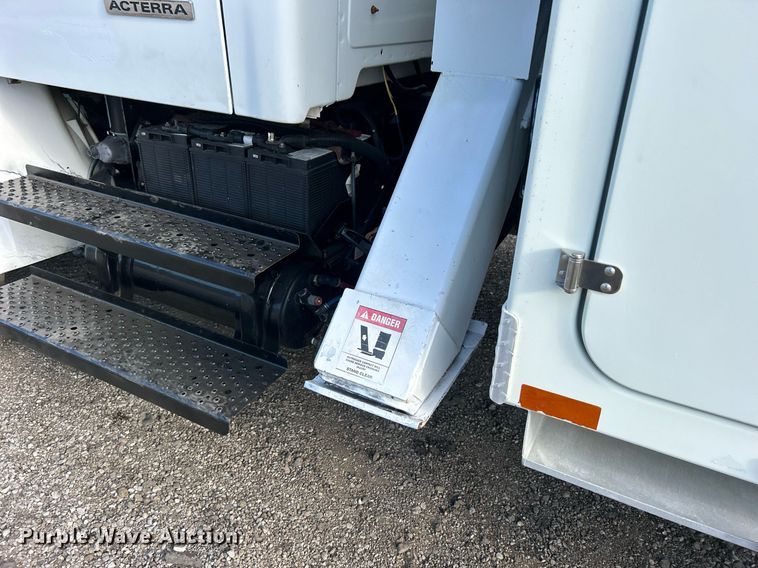 image for item EG1063 2007 Sterling Acterra bucket truck