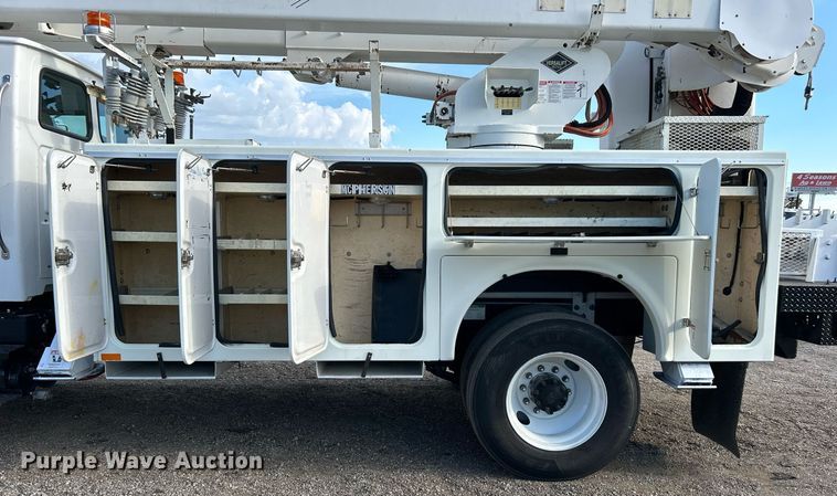 image for item EG1063 2007 Sterling Acterra bucket truck
