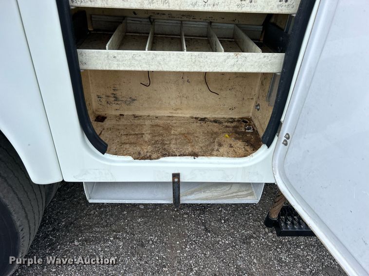 image for item EG1063 2007 Sterling Acterra bucket truck