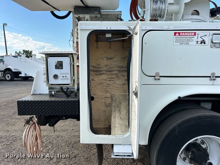 image for item EG1063 2007 Sterling Acterra bucket truck