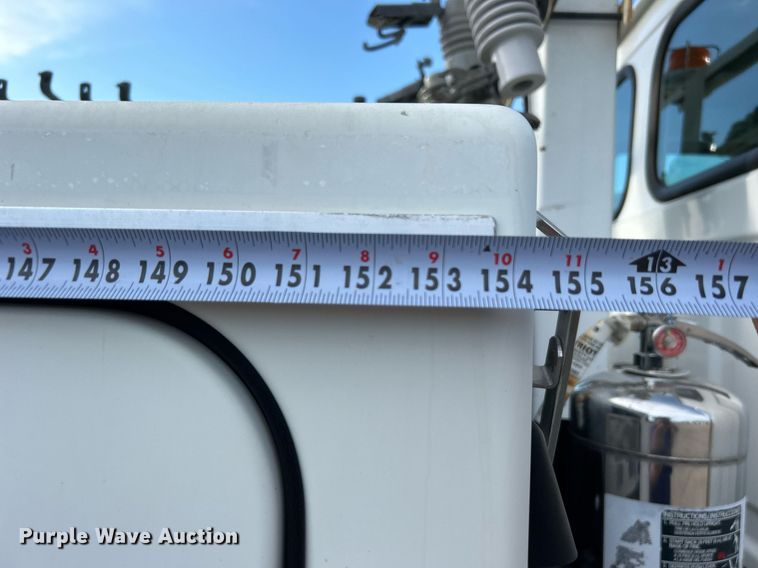 image for item EG1063 2007 Sterling Acterra bucket truck