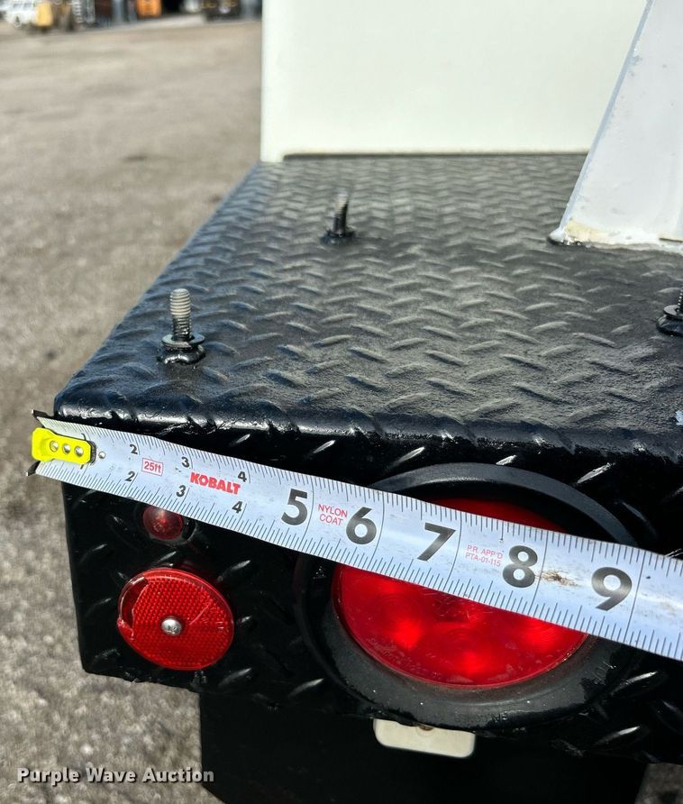 image for item EG1063 2007 Sterling Acterra bucket truck