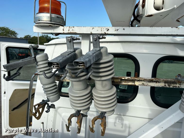 image for item EG1063 2007 Sterling Acterra bucket truck