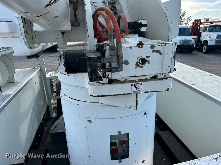 image for item EG1063 2007 Sterling Acterra bucket truck