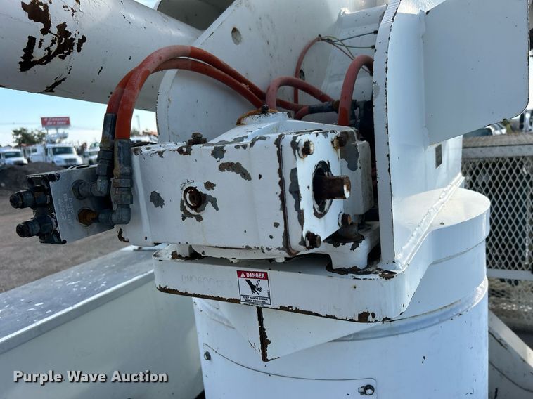 image for item EG1063 2007 Sterling Acterra bucket truck