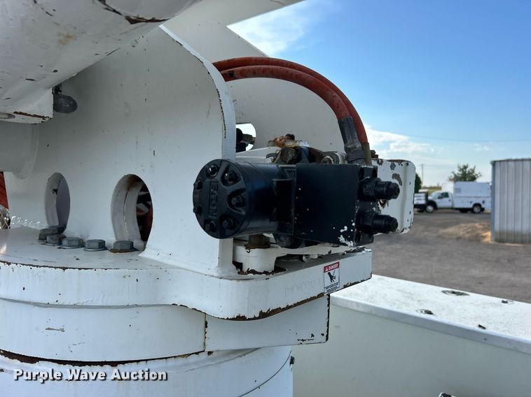 image for item EG1063 2007 Sterling Acterra bucket truck