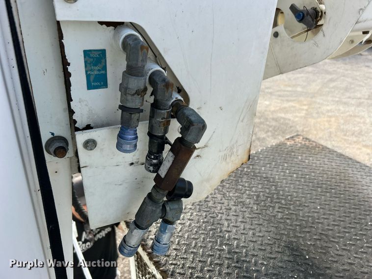 image for item EG1063 2007 Sterling Acterra bucket truck