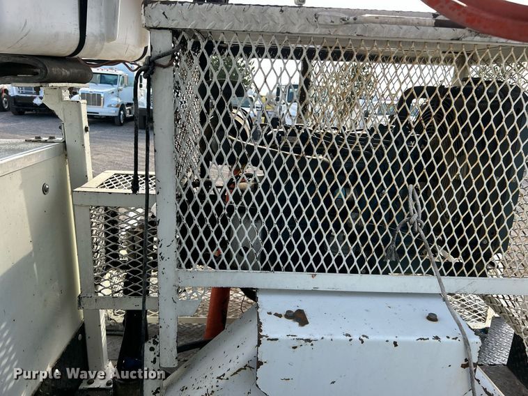 image for item EG1063 2007 Sterling Acterra bucket truck