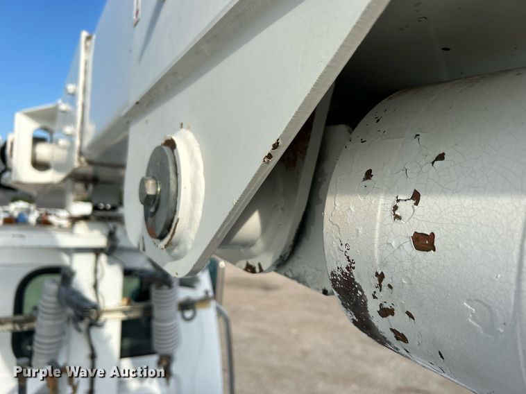 image for item EG1063 2007 Sterling Acterra bucket truck