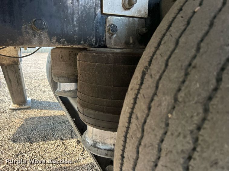 image for item EG1063 2007 Sterling Acterra bucket truck