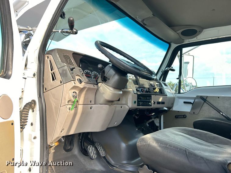 image for item EG1063 2007 Sterling Acterra bucket truck