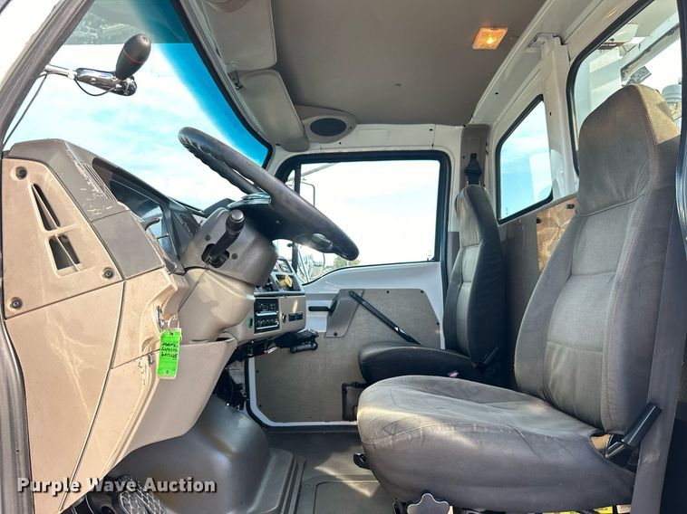 image for item EG1063 2007 Sterling Acterra bucket truck