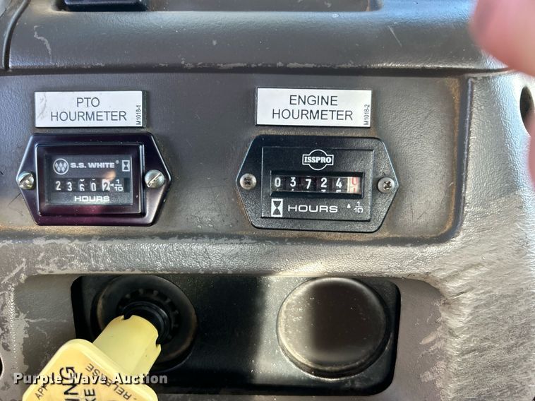 image for item EG1063 2007 Sterling Acterra bucket truck