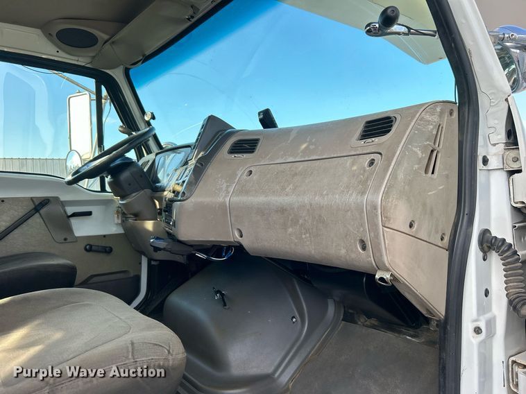 image for item EG1063 2007 Sterling Acterra bucket truck