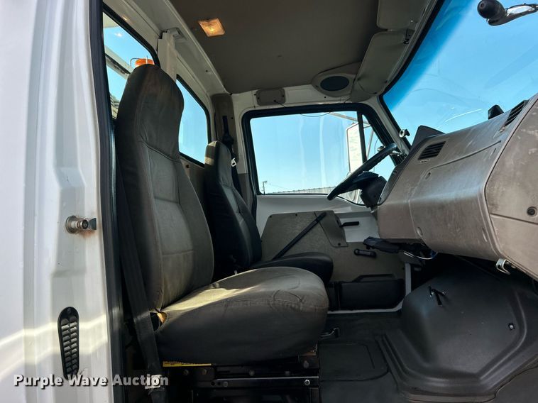 image for item EG1063 2007 Sterling Acterra bucket truck