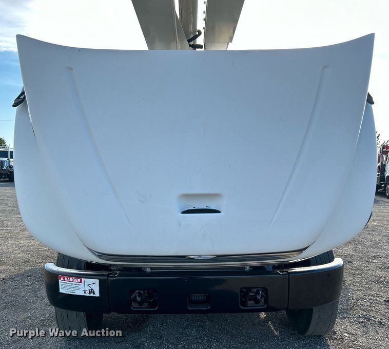 image for item EG1063 2007 Sterling Acterra bucket truck