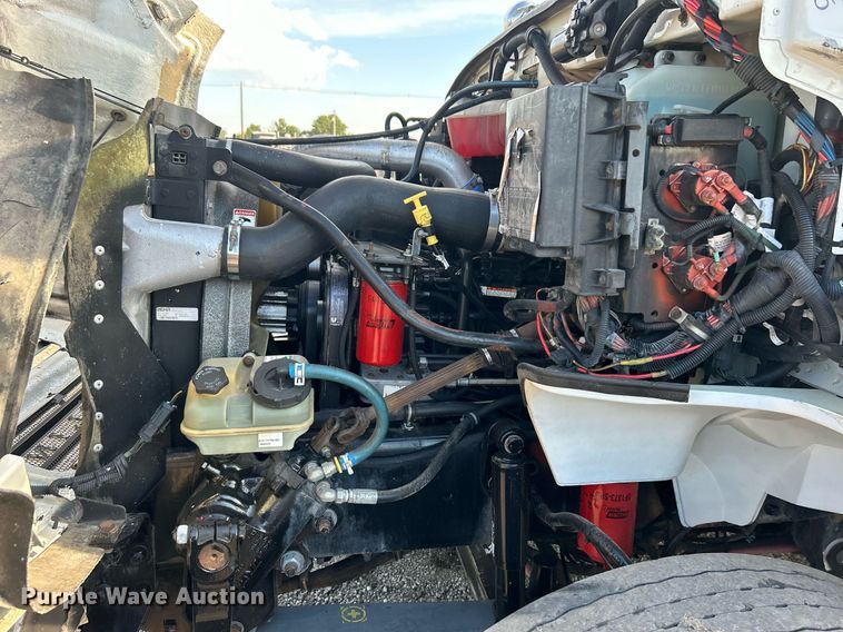 image for item EG1063 2007 Sterling Acterra bucket truck