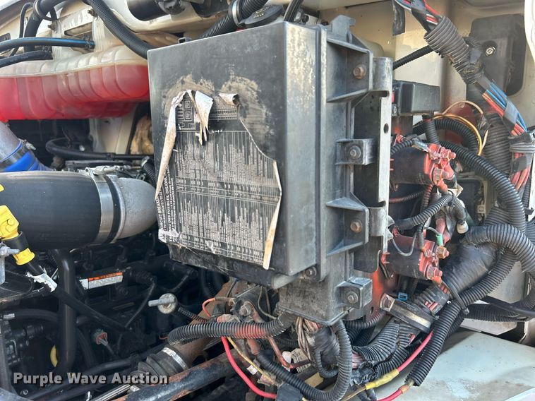 image for item EG1063 2007 Sterling Acterra bucket truck