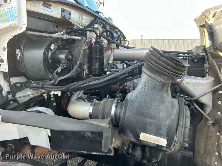 image for item EG1063 2007 Sterling Acterra bucket truck