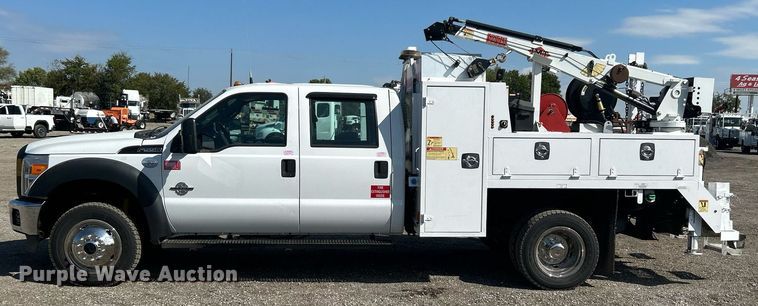image for item EG1066 2016 Ford F550 Super Duty  Crew cab utility / service truck