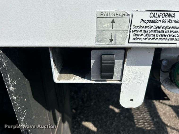 image for item EG1066 2016 Ford F550 Super Duty  Crew cab utility / service truck