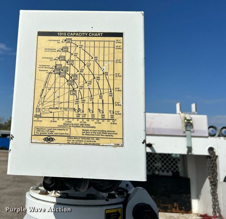 image for item EG1066 2016 Ford F550 Super Duty  Crew cab utility / service truck