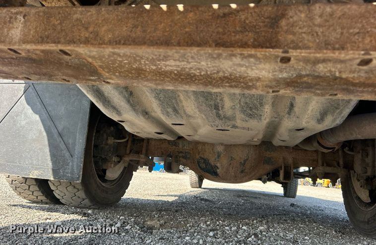 image for item EG1066 2016 Ford F550 Super Duty  Crew cab utility / service truck