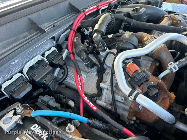 image for item EG1066 2016 Ford F550 Super Duty  Crew cab utility / service truck