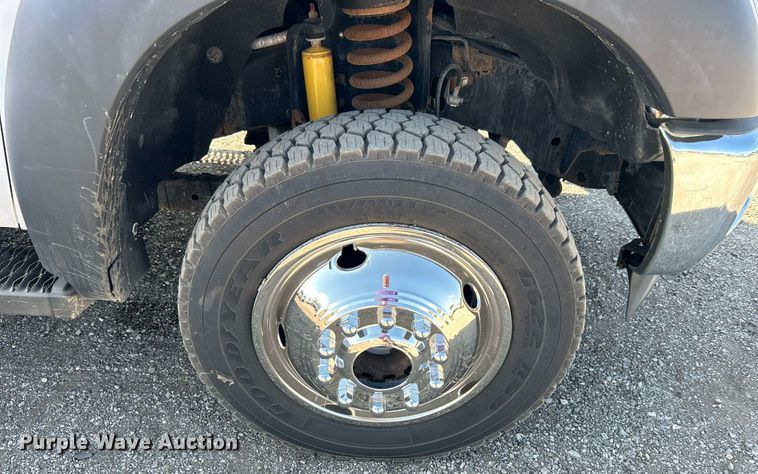 image for item EG1066 2016 Ford F550 Super Duty  Crew cab utility / service truck