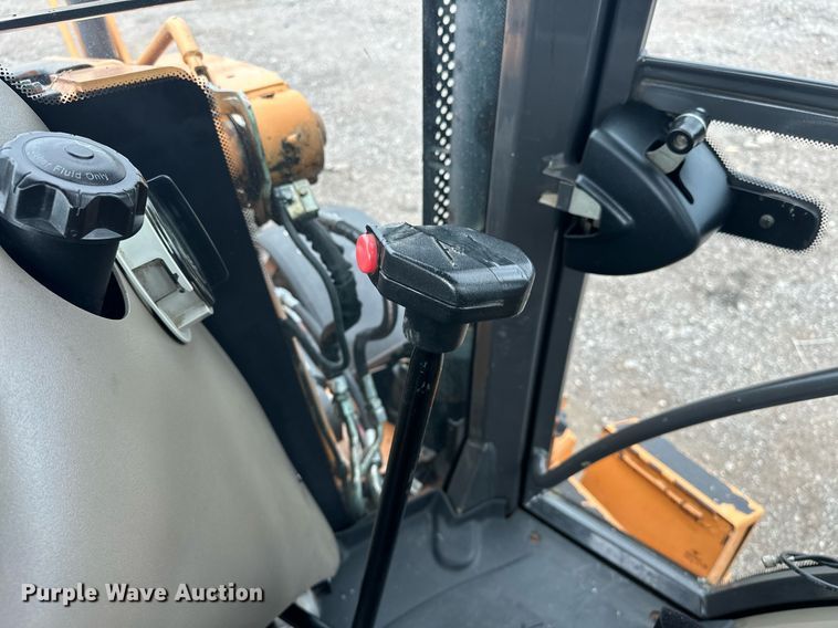 image for item EG1077 2016 Case 580 Super N  backhoe