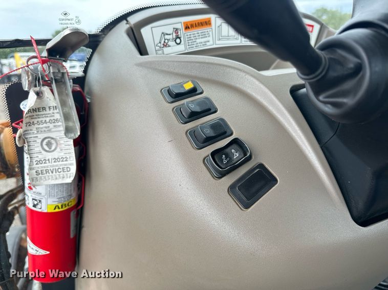 image for item EG1077 2016 Case 580 Super N  backhoe